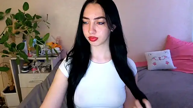 WildKittenX_ Live XXX Chat