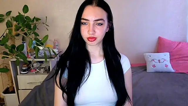 XXX chat uživo modela WildKittenX_