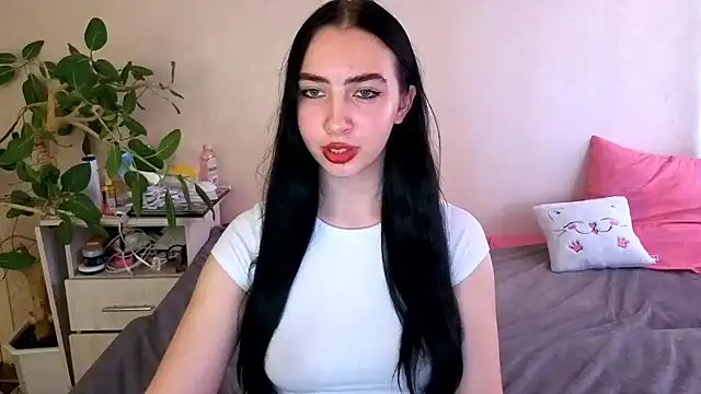 Chat +18 de WildKittenX_ ao vivo