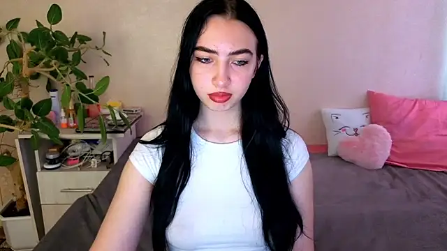WildKittenX_'s Live XXX Chat