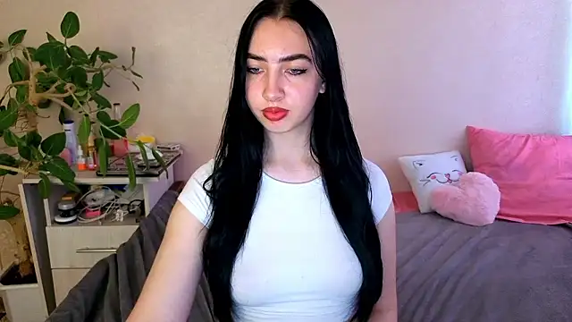WildKittenX_'s Live XXX Chat