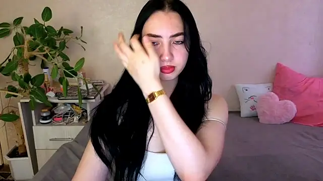 WildKittenX_ – webcam-show