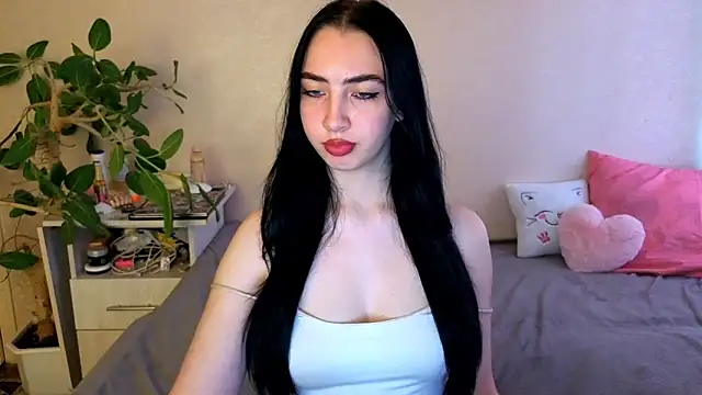 دردشة WildKittenX_ الجنسية المباشرة