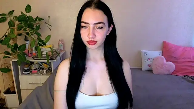 WildKittenX_'s Live XXX Chat