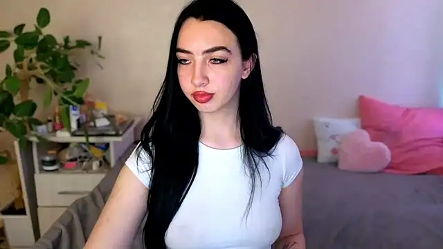 Czat XXX na żywo – WildKittenX_