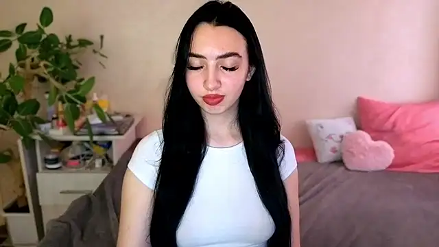 WildKittenX_'s Live XXX Chat