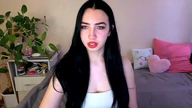 WildKittenX_ Live XXX-chat