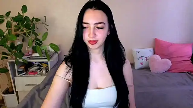 WildKittenX_'s Live XXX Chat