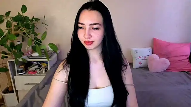 צ'אט XXX בשידור חי של WildKittenX_