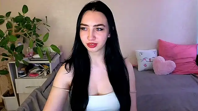 WildKittenX_ XXX чат на живо