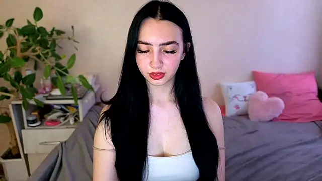 دردشة WildKittenX_ الجنسية المباشرة