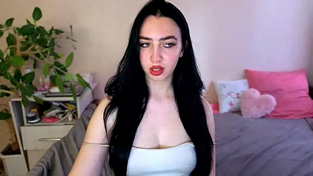 WildKittenX_ – Live XXX-chat