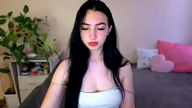WildKittenX_'s Live XXX Chat