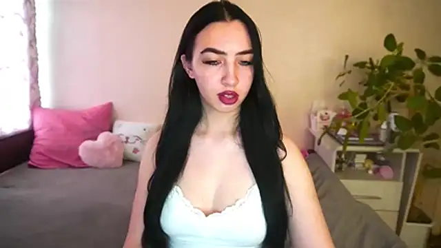 Chat +18 de WildKittenX_ ao vivo