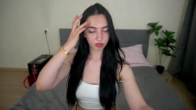 WildKittenX_'s Live XXX Chat
