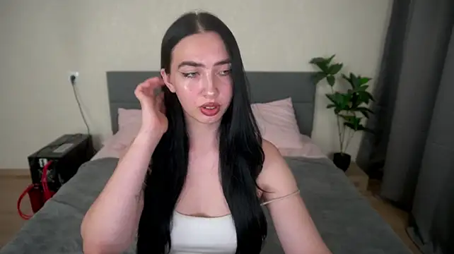 WildKittenX_ live XXX chat