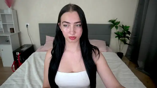 WildKittenX_ live XXX chat