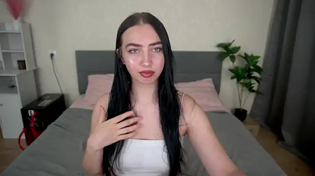 WildKittenX_'s Live XXX Chat