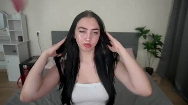 Show modela WildKittenX_ na web-kameri