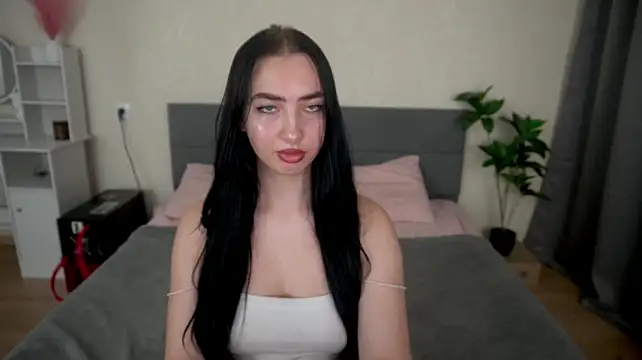 Czat XXX na żywo – WildKittenX_