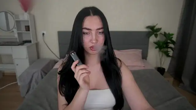 Chat +18 de WildKittenX_ ao vivo