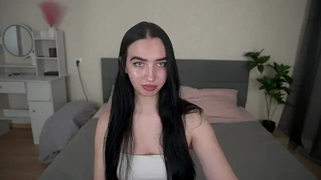 WildKittenX_'s Live XXX Chat