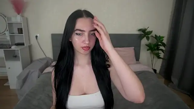 WildKittenX_'s Live XXX Chat