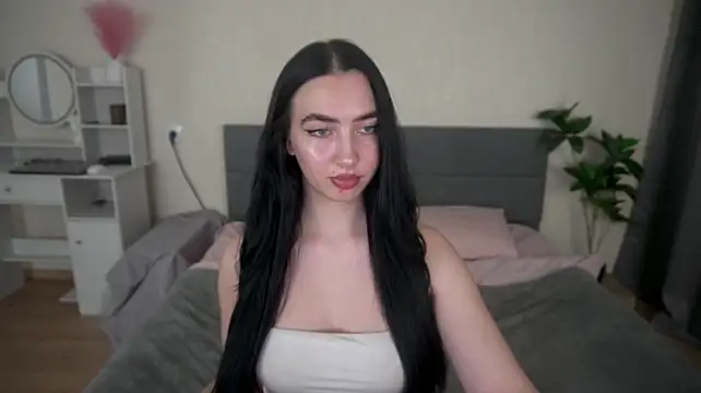 WildKittenX_'s Live XXX Chat