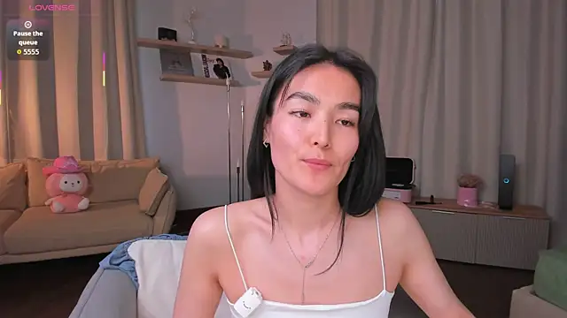 Lova_Rane: διαδικτυακό σόου στην κάμερα