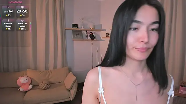 Lova_Rane Show in webcam