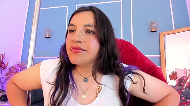 Chatroom XXX en direct de TaraTaylorr