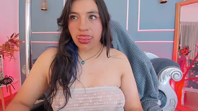 TaraTaylorr Live XXX-chat