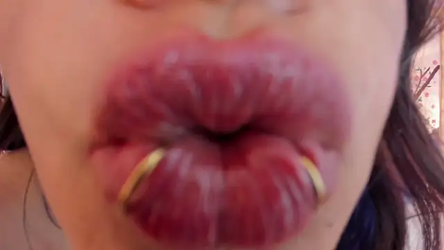 TaraTaylorr's Live XXX Chat