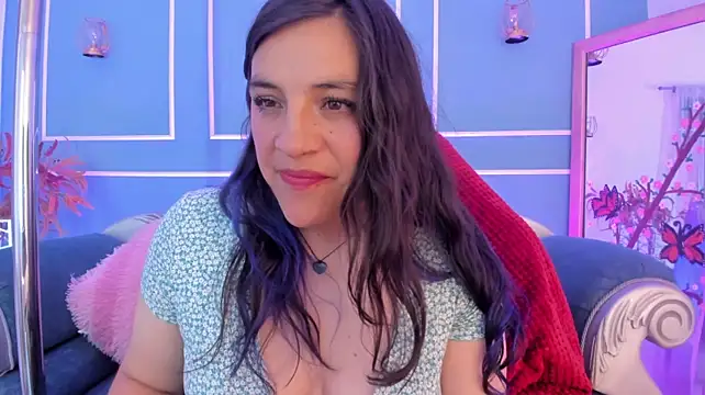 Chat XXX en directo de TaraTaylorr