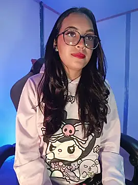 MiaStarts webcam show