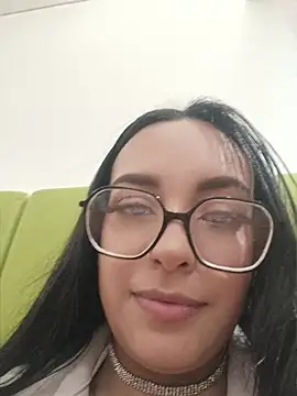 MiaStarts' Webcam Show