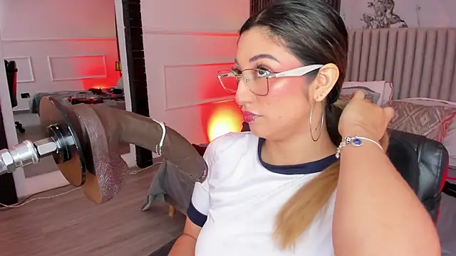Chat +18 de Gabrielakassi ao vivo