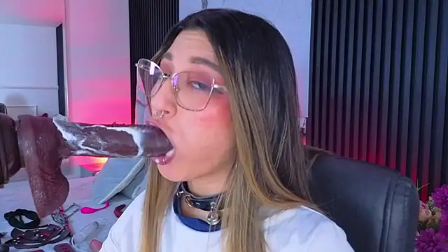 צ'אט XXX בשידור חי של Gabrielakassi