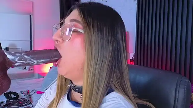 Gabrielakassi's Live XXX Chat