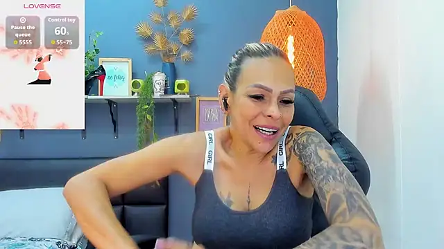 Živý XXX chat yessila_parker