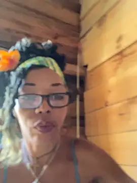 Ladyzee25 Webcamshow