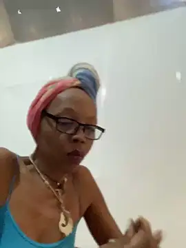 Ladyzee25 Chat XXX live