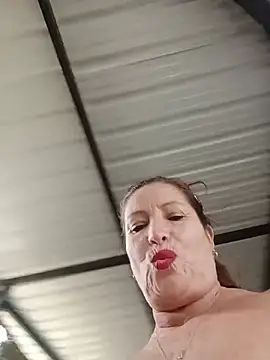 Sexy-Woman-Mature Chat XXX live