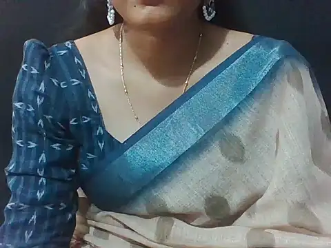 Thilothama_Vaishu 现场XXX聊天