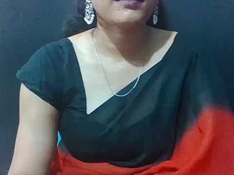 Thilothama_Vaishu Adlı Modelin Canlı XXX Sohbeti
