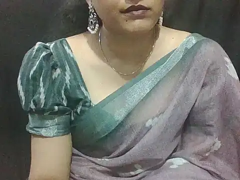 Thilothama_Vaishu Chat XXX in diretta