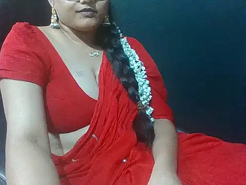 Thilothama_Vaishu Chat XXX in diretta