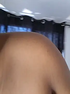 Chat ao vivo de corinastonee