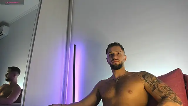 nicholasX1 Show Webcam