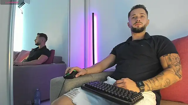 nicholasX1 – Naživo XXX chat